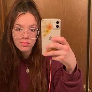 Meet your Posher, Mallory